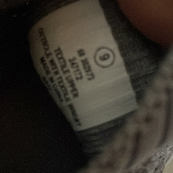 Tommy Bahama Slip on Sneakers - Picture 3 of 10